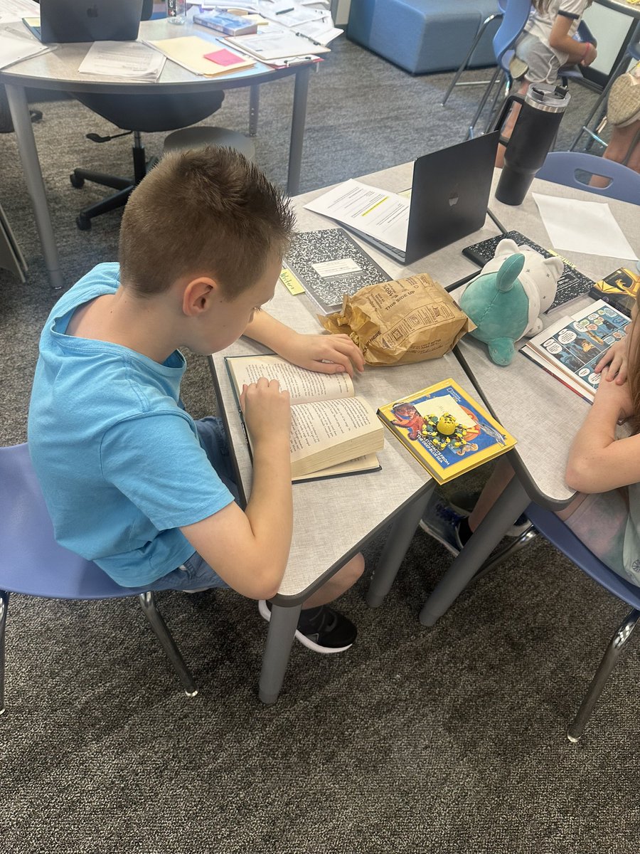 Readers Workshop! <a href="/Crestview_NKC/">Crestview Elementary</a> <a href="/ToppingBulldogs/">Topping Elementary</a> <a href="/NKCSchools/">NKC Schools</a>