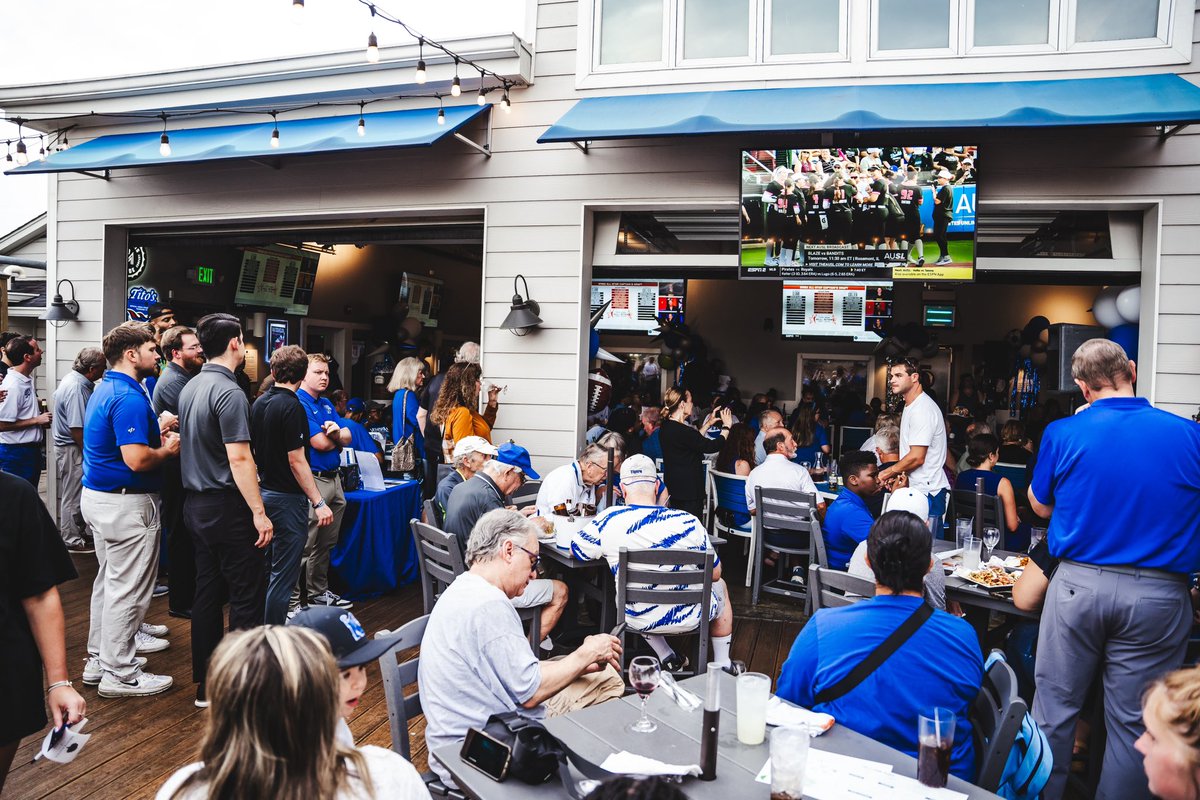 𝐓𝐢𝐠𝐞𝐫𝐬 𝐨𝐧 𝐓𝐨𝐮𝐫 Ⓜ️🐯

Shoutout to everyone who showed up to Brookhaven last night, it was a 𝐏𝐀𝐂𝐊𝐄𝐃 house! We can’t wait to see you at our next stop 🚌