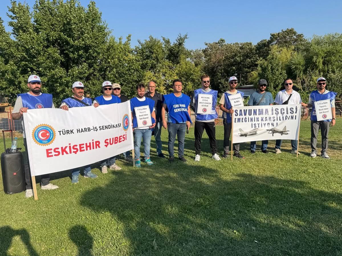 30. Dönem Grup Toplu İş Sözleşmemiz kapsamında sürdürdüğümüz eylemlerin beşincisi olan Eskişehir Kartal Kavşağı’ndan Ankara’ya uzanan Emek Yürüyüşümüz başladı!

Bu adımlar;
📢 Görmezden gelinen emek için,
📢 Yok sayılan haklar için,
📢 Açlık sınırındaki maaşlara karşı atılıyor!
