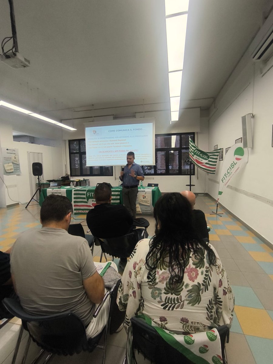 Fit_Cisl_Lecce's tweet photo. Giornata di formazione sul fondo pensionistico Priamo e su Tplsalute con Eliseo Grasso presidente di Priamo e Tpl salute a Bari con Fit-Cisl Puglia https://t.co/54ltV5SvuF