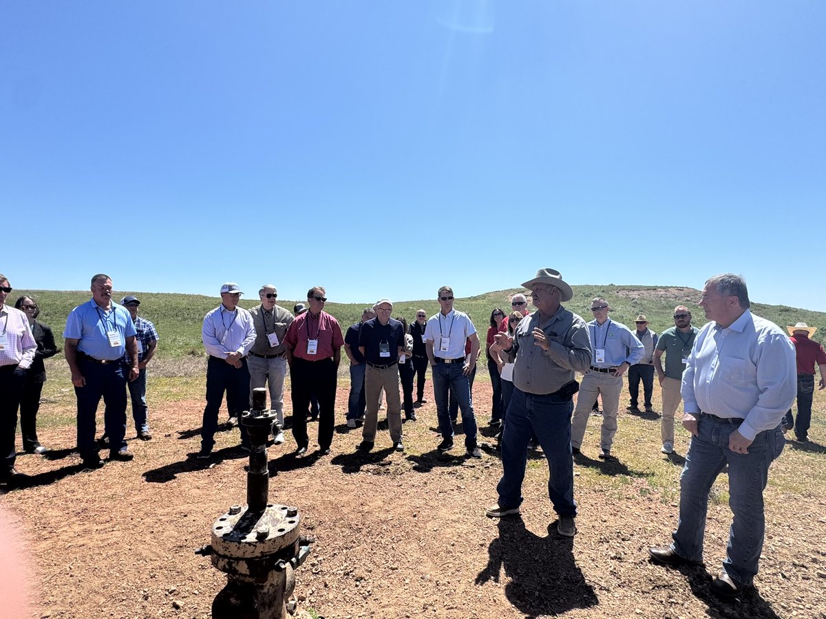 Last week, North Dakota Department of Agriculture hosted NASDA members for the Midwest Association of State Departments of Agriculture’s annual meeting. NASDA members explored North Dakota #agriculture and discuss regional challenges and opportunities in the sector!