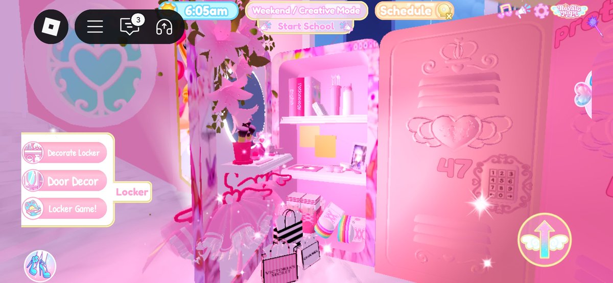 Siren_Daejung's tweet photo. People ask me what device Im on to decorate my locker like this..
It's a lot harder than you think π
#royalehigh #lockerdesign #moblie #phone #idk https://t.co/1EJZQnM3B5