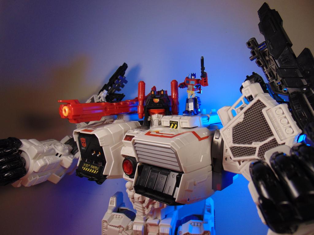 Mrjazzydrifter's tweet image. "METROPLEX HEADS THE CALL OF THE LAST PRIME!"

#transformers #transformerstoys #transformersfallofcybertron