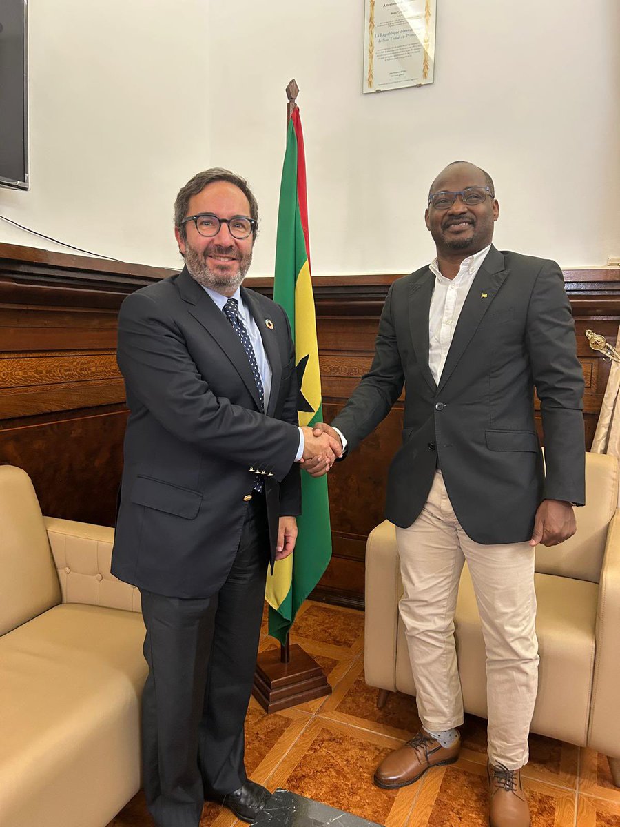 UNOPS_Chief's tweet image. Very practical and results-oriented meetings w/ Minister of Agriculture, Nilton Pontes, and Minister of Infrastructure, Nelson Cardoso, of São Tomé e Príncipe. @UNOPS is ready to support the government on the construction of key infrastructure: electricity, ports, roads, water.