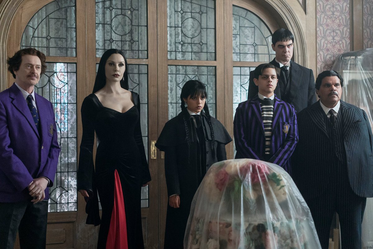 CriticsChoice's tweet image. The wait has been torture! #FIRSTLOOK 📸 of “WEDNESDAY” season 2 is set to return to @netflix on August 6, 2025.
This season, Wednesday Addams is back at Nevermore Academy, where she’ll face new challenges and familiar faces. Expect more of her signature razor-sharp wit and…