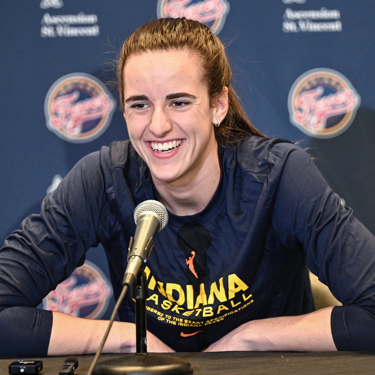 NBACentel (@thenbacentel) on Twitter photo Caitlin Clark on the new WNBA 2K cover featuring Angel Reese:
“At first I thought it was a prank. I’m happy for her though.”
(Via <a href="/ESPMNBA/">ESPM on NBA</a>) Caitlin Clark on the new WNBA 2K cover featuring Angel Reese:
“At first I thought it was a prank. I’m happy for her though.”
(Via <a href="/ESPMNBA/">ESPM on NBA</a>)