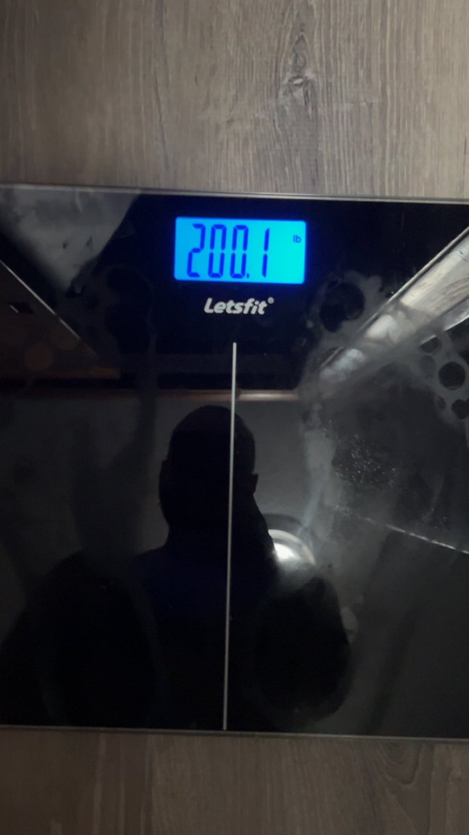 Matthew King tweet media