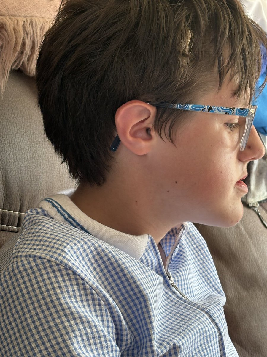 New glasses day she loves them 💙💙<a href="/RigbyHsch/">Rigby Hall School</a> ht