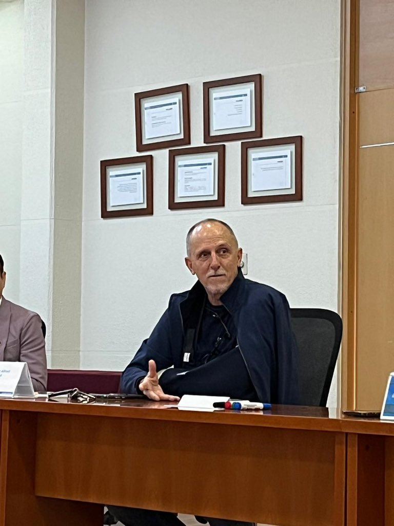 Cámara del Calzado tweet media