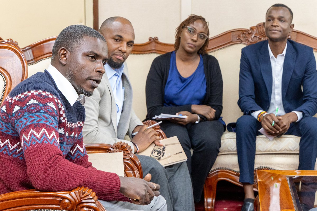 HassanAliJoho's tweet image. I had the pleasure of hosting the leadership of the Mining Engineers Society of Kenya (@mining_MESK) led by their Chairman, Eng. @komu87, who paid a courtesy visit to my office.
Our discussions zeroed in on critical priorities including eliminating mining accidents, eradicating…