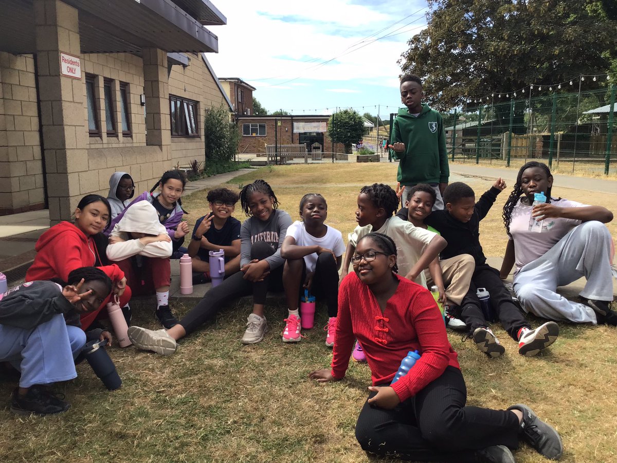 StJosephsCatho4's tweet image. Friendship ❤️
