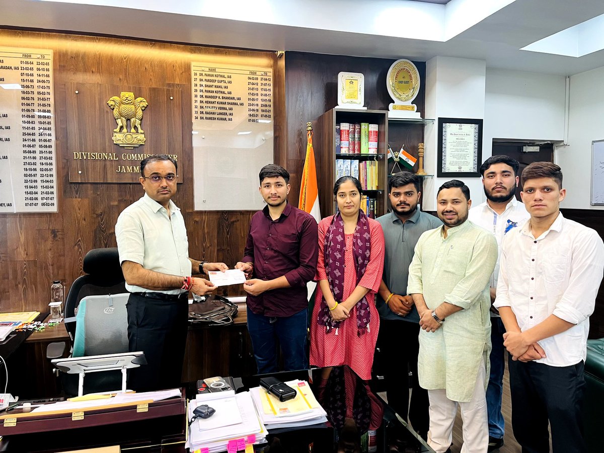 ABVP JAMMU KASHMIR (@abvpjk) on Twitter photo ABVP Jammu Kashmir on Foundation Day deposited an amount of ₹1,21,000 in CM Relief Fund through Div Com Jammu. This amount was collected from college-university students & society to help the families affected by shelling during India-Pak tension in border areas.
<a href="/OmarAbdullah/">Omar Abdullah</a> ABVP Jammu Kashmir on Foundation Day deposited an amount of ₹1,21,000 in CM Relief Fund through Div Com Jammu. This amount was collected from college-university students & society to help the families affected by shelling during India-Pak tension in border areas.
<a href="/OmarAbdullah/">Omar Abdullah</a>