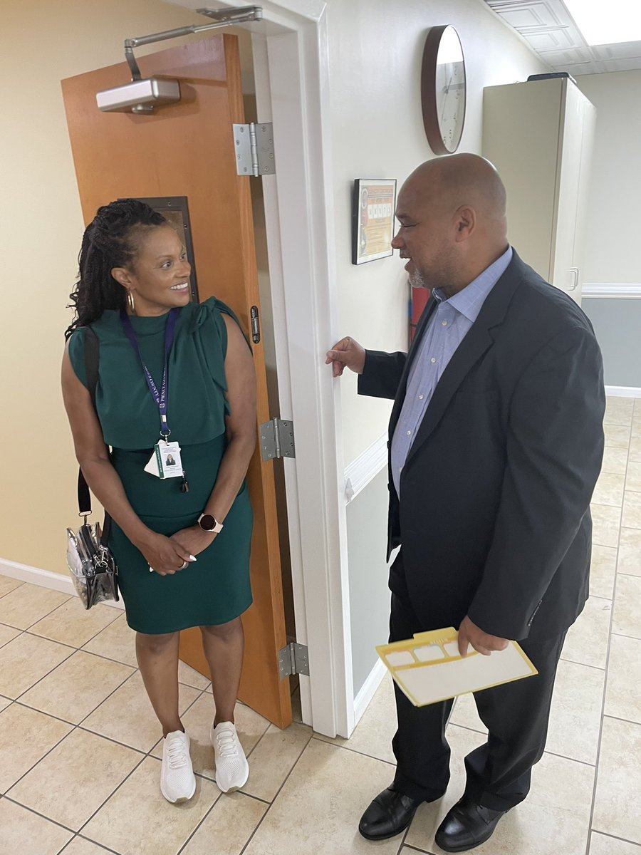 PGCCommunity's tweet image. Director Dickerson and OCR were proud to attend the Kettering Community Association’s Community Center Grand Opening! Excited to see this new space bring neighbors together and strengthen community ties. #communityfìrst #OCRInTheCommunity