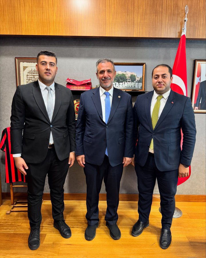 Şehitkamil Gençlik Kolları Başkanımız Sayın Yakup Beşe(<a href="/bese_yakup/">Yakup Beşe🇹🇷</a>) ile birlikte Milletvekilimiz Sayın İrfan Çelikaslan’ı (<a href="/irfancelikaslan/">İrfan Çelikaslan</a> )ziyaret ettik.

Misafirperverliklerinden dolayı Sayın Vekilimize teşekkür ederim.

<a href="/abdulhamitgul/">Abdulhamit Gül</a> 
<a href="/fmfedaioglu/">Fatih Muhaddis FEDAİOĞLU</a> 
<a href="/FatmaSahin/">Fatma Şahin</a>
<a href="/mtahmazoglu/">Mehmet Tahmazoğlu 🇹🇷</a>