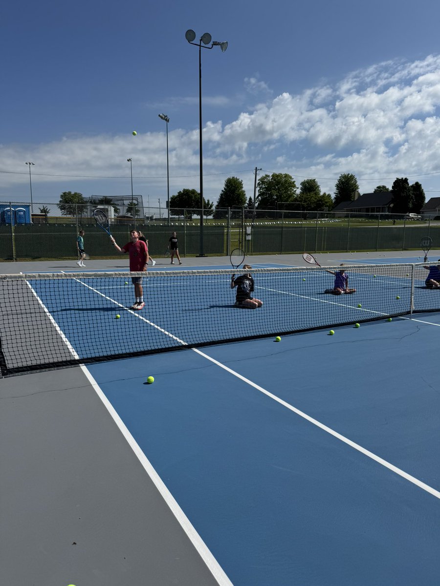 dnhgirlstennis's tweet photo. Day 1️⃣ of camp was a success! We got familiar with our racket and the ball, worked a lot on our forehand, touched on serving, had LOTS of competitions and ended the day with a camp favorite,“Whac-A-Mole” (serving game). They are catching on quickly! Looking forward to Day 2! https://t.co/dBA028ir3C