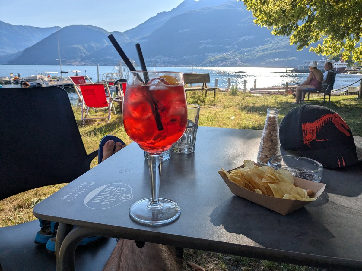capetorch's tweet image. Italian holidays in one picture