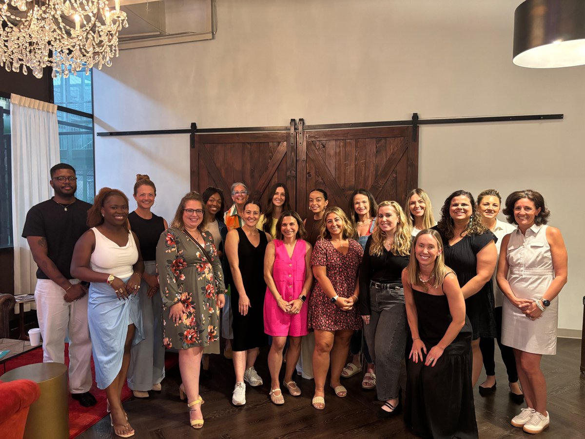 Such an energizing morning yesterday at our Pittsburgh Creator Coffee Chat! ☕️#pittsburghinfluencer