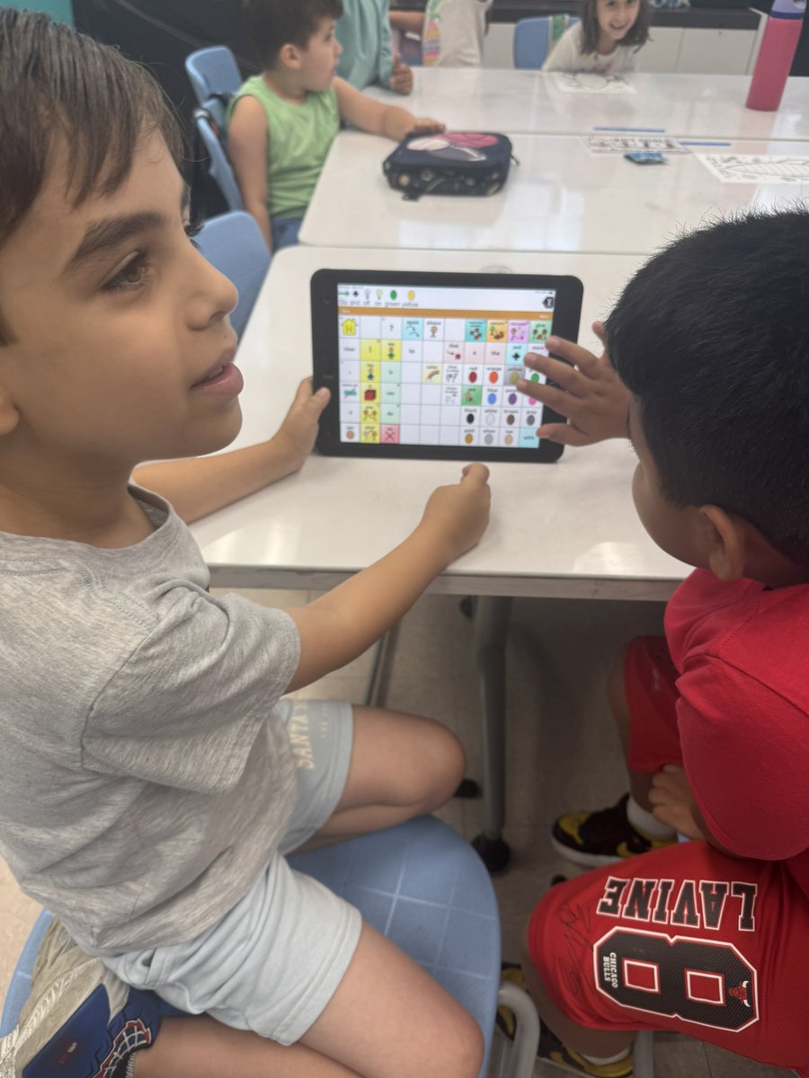 Huge shout out to <a href="/MsKnipfingSLP/">Kristen Knipfing</a> for joining us today to give us a lesson on AACs. Our class has been spending a lot of time with friends who communicate in different ways and today was an awesome opportunity for us to learn more about it! 🧠