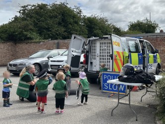 HOLDERNESS: Hedon

A group of little visitors from a local nursery popped by the Police Station this morning as part of their community awareness and insight into community emergency services. 
#SaferStreetsSummer #NeighbourhoodPolicing #NPTcampaign