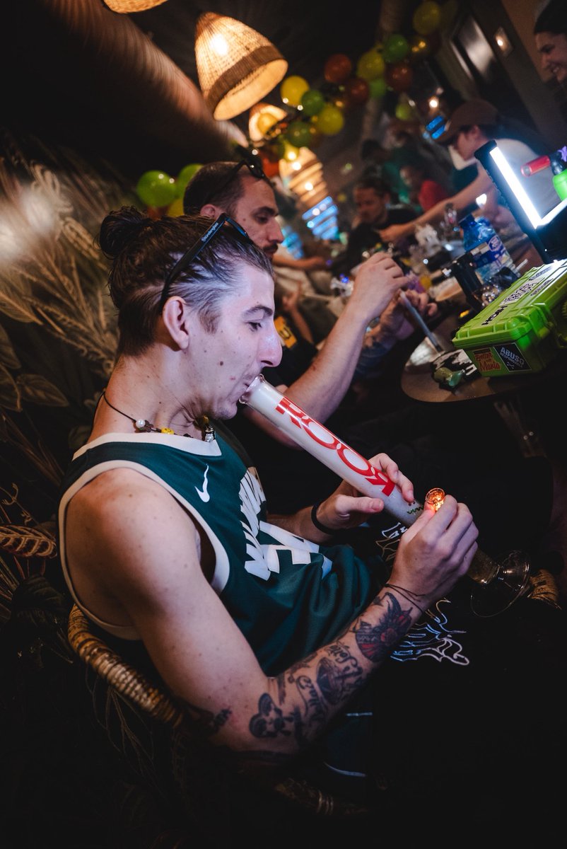 SelvaClube's tweet photo. 6 años de Selva Clube🥳💚🦁 https://t.co/HTXl3mEJCI