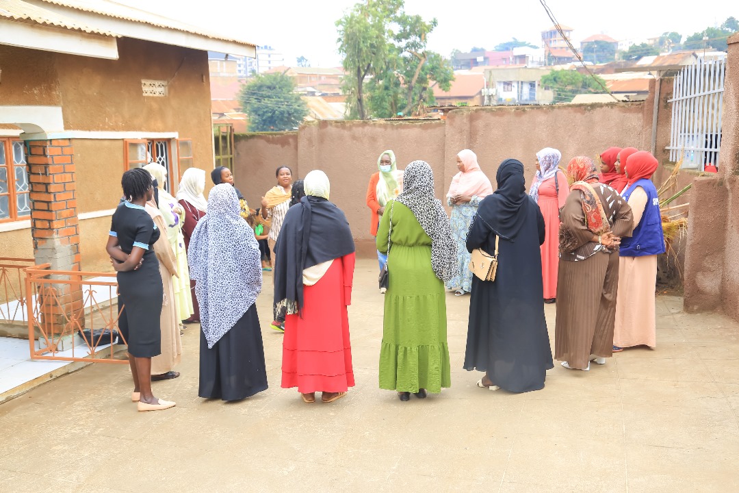 RefugeeMHNetwrk's tweet image. Today we had a mental health session with women from the Sudanese community. Many are new arrivals, carrying emotional weights of conflict & survival. A Sudanese counselor who spoke their language made a deep difference.
@WeAreCohere_Org