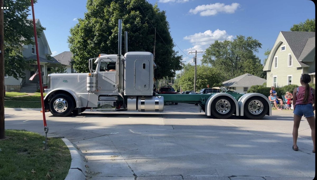 To be fair

I could get more people than that to check out my Peterbilt
