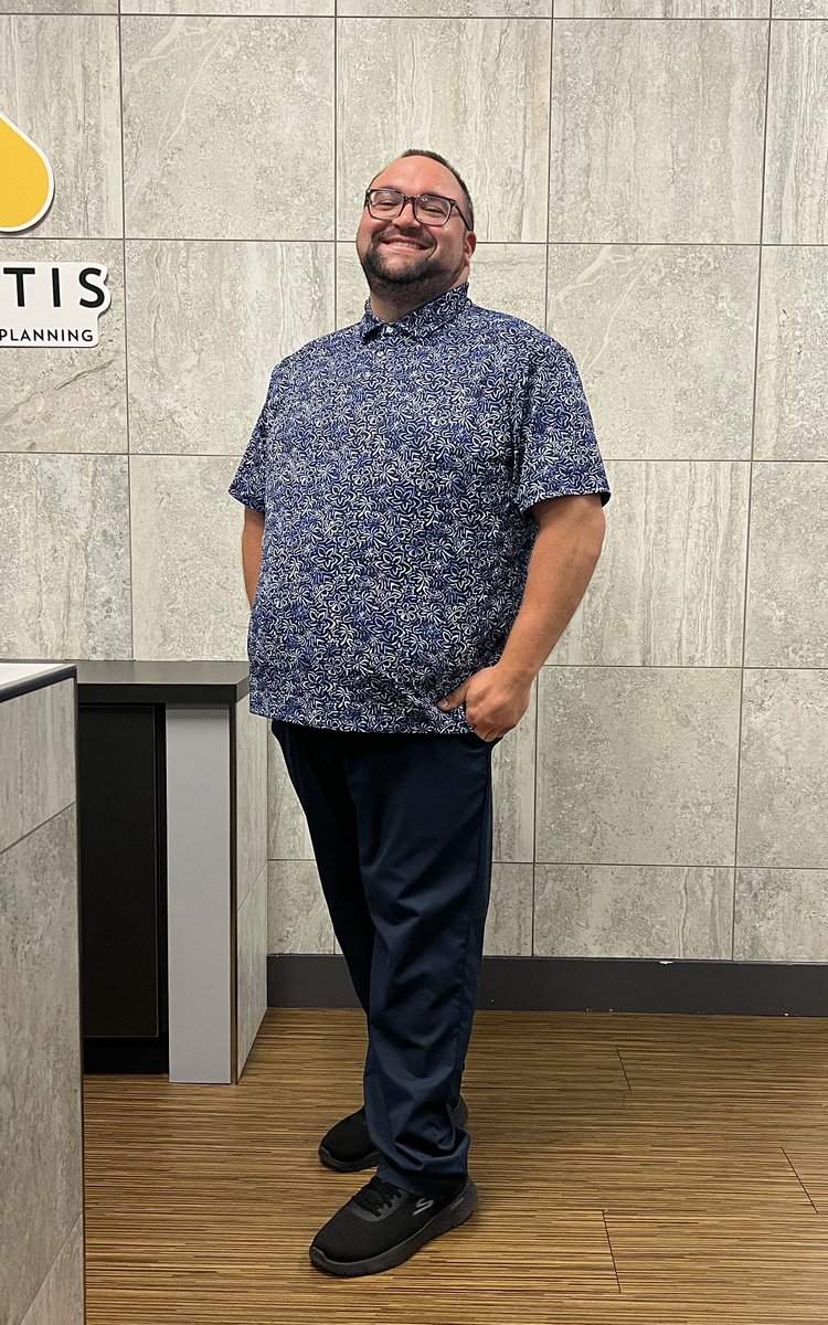 ProstatisFinan1's tweet image. Your financial plan should be like your wardrobe—tailored, timeless, &amp;amp; built to fit your lifestyle. 👗👔 Celebrating #FashionDay with some of our sharpest-dressed team members here at #ProstatisFinancial. Confidence starts with the right outfit and financial strategy. 💛💚