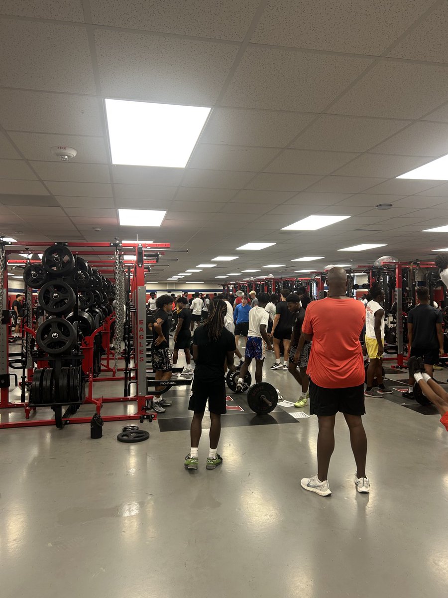 Humble ISD Athletics (@humbleisd_ath) on Twitter photo Great to catch some S&C today <a href="/HumbleISD_AHS/">The Atascocita HS</a> <a href="/HumbleISD_SCHS/">Summer Creek High</a> <a href="/AHSEagleFB/">Atascocita High School Football</a> <a href="/SC_BulldogFB/">Summer Creek Football</a>
💪 💨 🔥 💪🏾 💨 🔥 Great to catch some S&C today <a href="/HumbleISD_AHS/">The Atascocita HS</a> <a href="/HumbleISD_SCHS/">Summer Creek High</a> <a href="/AHSEagleFB/">Atascocita High School Football</a> <a href="/SC_BulldogFB/">Summer Creek Football</a>
💪 💨 🔥 💪🏾 💨 🔥