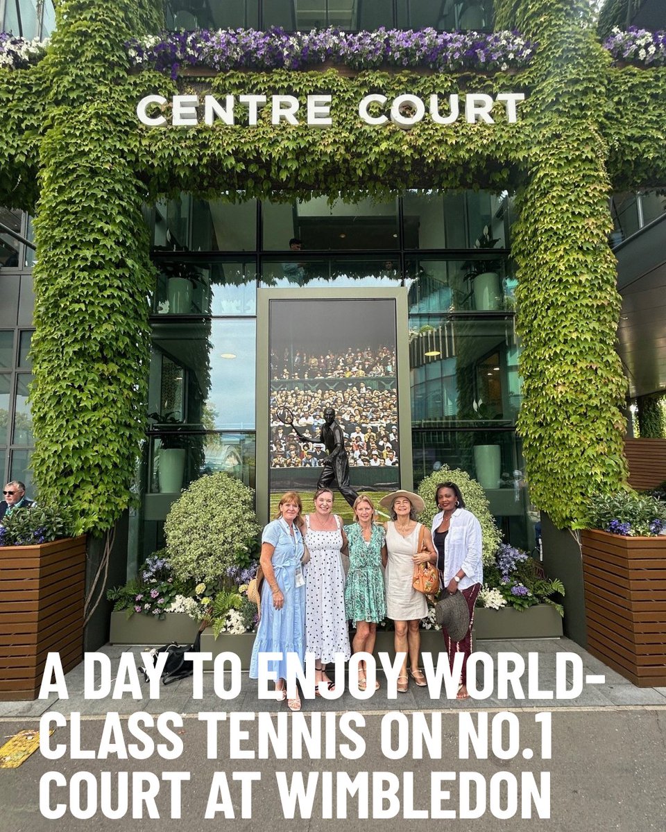 GivingtoGeorges's tweet image. Huge thanks to @RalphLauren for giving 5 of our amazing cancer care staff a day to remember💜
They enjoyed tennis on No.1 Court and Afternoon Tea in the Ralph Lauren Suite🎾
Thank you to @WimbledonFdn to over 10+ years of support.