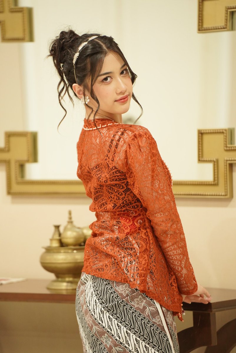 chelseanorman_'s tweet photo. mode kebaya 😍 suka gak? https://t.co/E8ZIOOxdQY