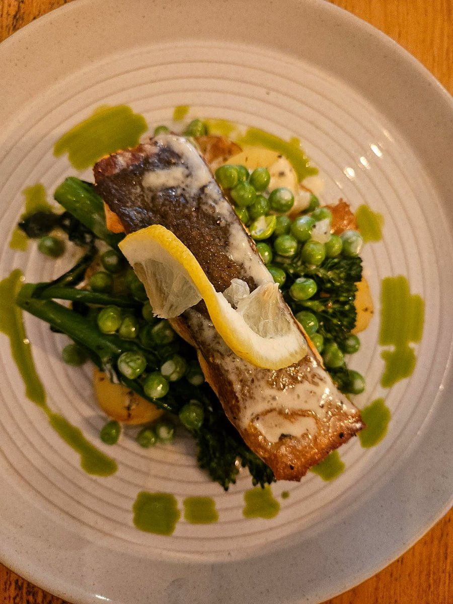 This week's catch, salmon supreme with sautéed potatoes, tenderstem, pea fricassee and chive oil. Perfect for summer. Book via our website thediningroom121.co.uk or give us a call on 01332 613991 #glutenfree #supportlocal #glutenfriendly #derby #earlybirdoffer #visitderbyshire