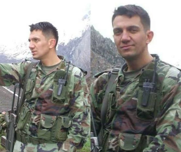 gelinciklerimiz's tweet photo. Şehit Üsteğmen Çağlar Canbaz

2007'de EYP infilak etmesi sonucu şehit olmuştu. Gencecikti! https://t.co/0hntec1XG5