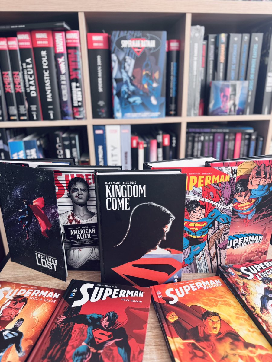 ComicsParty's tweet photo. Avant de découvrir le film réalisé par James Gunn  on replonge dans quelques uns des titres marquants sur/autour de l’Homme d’Acier. Ce sera Kimdome come pour commencer ! #superman 

Et oui toujours là, toujours lecteur assidu de comics ! J’espère que vous allez tous bien ! https://t.co/NDiNPmQoNj