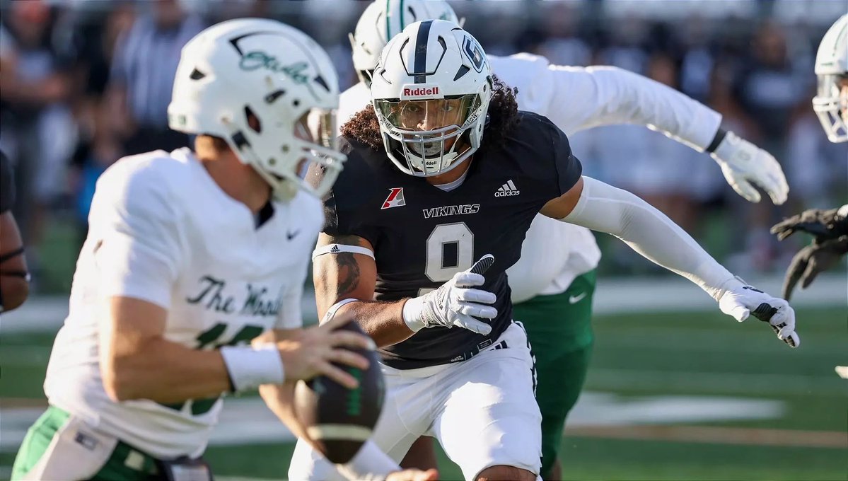 CoachAaronTerry's tweet image. Which former Iowa Western DE do you think will have the most sacks this season?
Andrew Van Ginkel - Minnesota Vikings
11.5 sacks last season
Clev Lubin - Louisville
9.5 sacks
Jackson Filer - Grandview
11 sacks
Walt Gray - Coastal Carolina
9.5 sacks
#DLineU #SailsUp