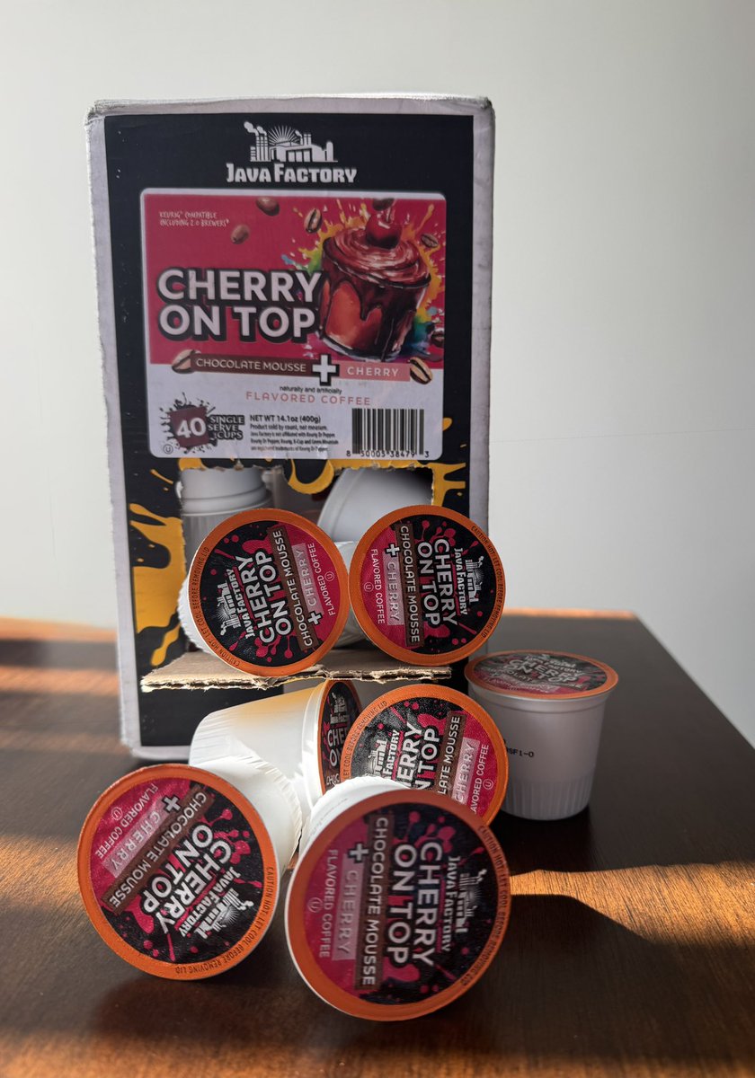 TemporaryWaffle's tweet image. I won @javafactory #giveaway A whole case of their new Cherry on Top coffee!! A mix of chocolate mousse and cherry, makes this coffee taste like a Cherry Cordial dessert! So fun, I can’t wait to try their other flavors!! Thanks Java Factory!! 🍫🍒☕️
#javafactory #coffee #win