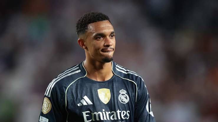 The12thMan001's tweet photo. 🚨 Trent Alexander-Arnold picked up a setback in training and is now a doubt for today’s clash against PSG. ❌👀
#TrentAA #RMAPSG

(reports COPE) https://t.co/fKX8PFOWP1