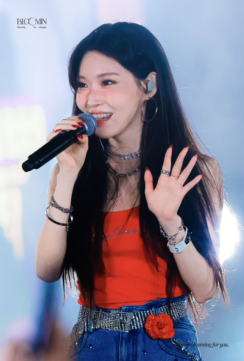 BLOOMIN29's tweet photo. 250706 NEXTWAVE

#청하 #CHUNGHA @CH_CHUN9HA https://t.co/RzuBp8OfKy