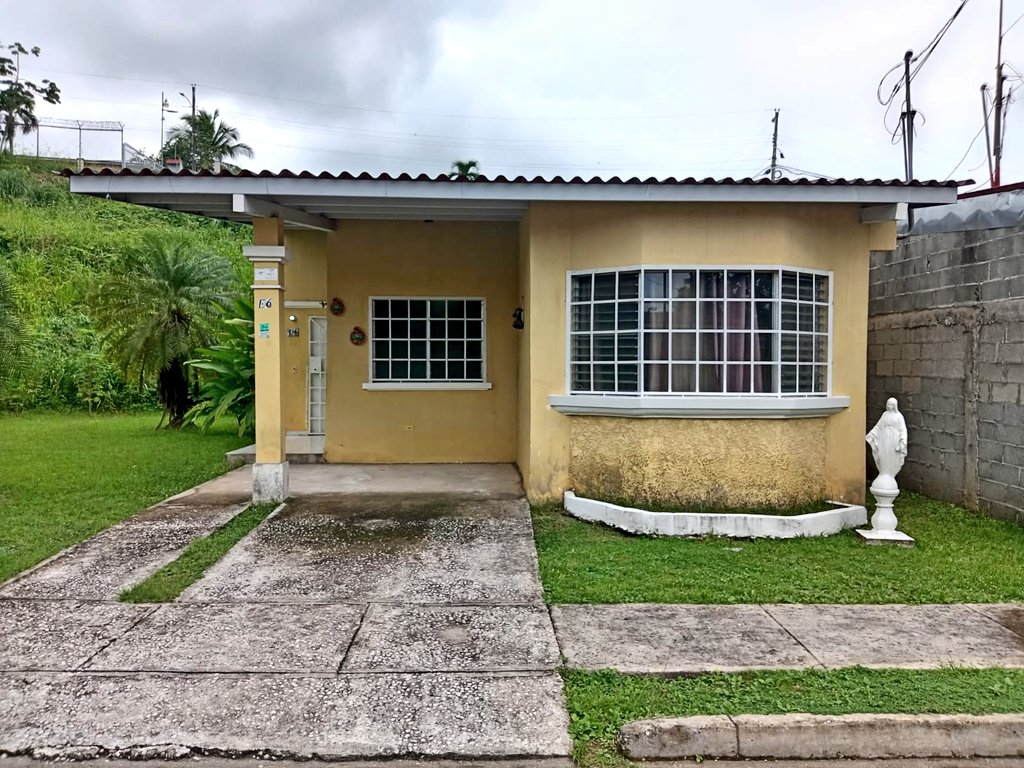 Venta de CASA en altos de San Antonio 3 recámaras 2 baños buen terreno $170 mil 

#panama507 #PanamaCity #panama