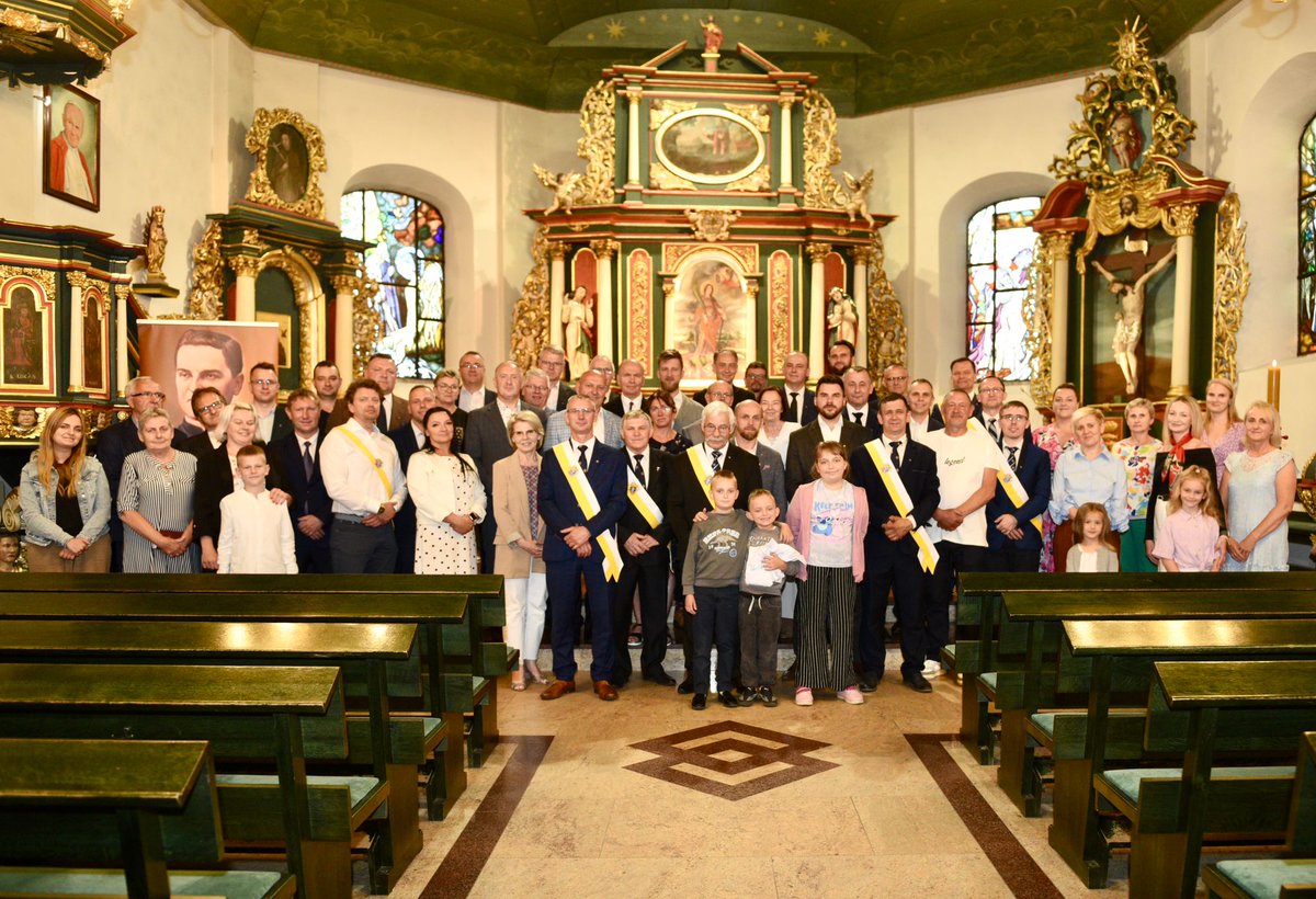 W Stężycy Zespołu Inicjacyjny z Rady 17030 z Sierakowic przeprowadził Ceremonię: Miłosierdzia, Jedności i Braterstwa. Do grona #RycerzeKolumba przyjęto 24 katolickich mężczyzn i Ks. Prob. Piotra Lipkowskiego. Dzięki temu spełniono warunek o powstaniu nowej Rady. #kofc <a href="/KsMcGivney/">Ks. McGivney</a>