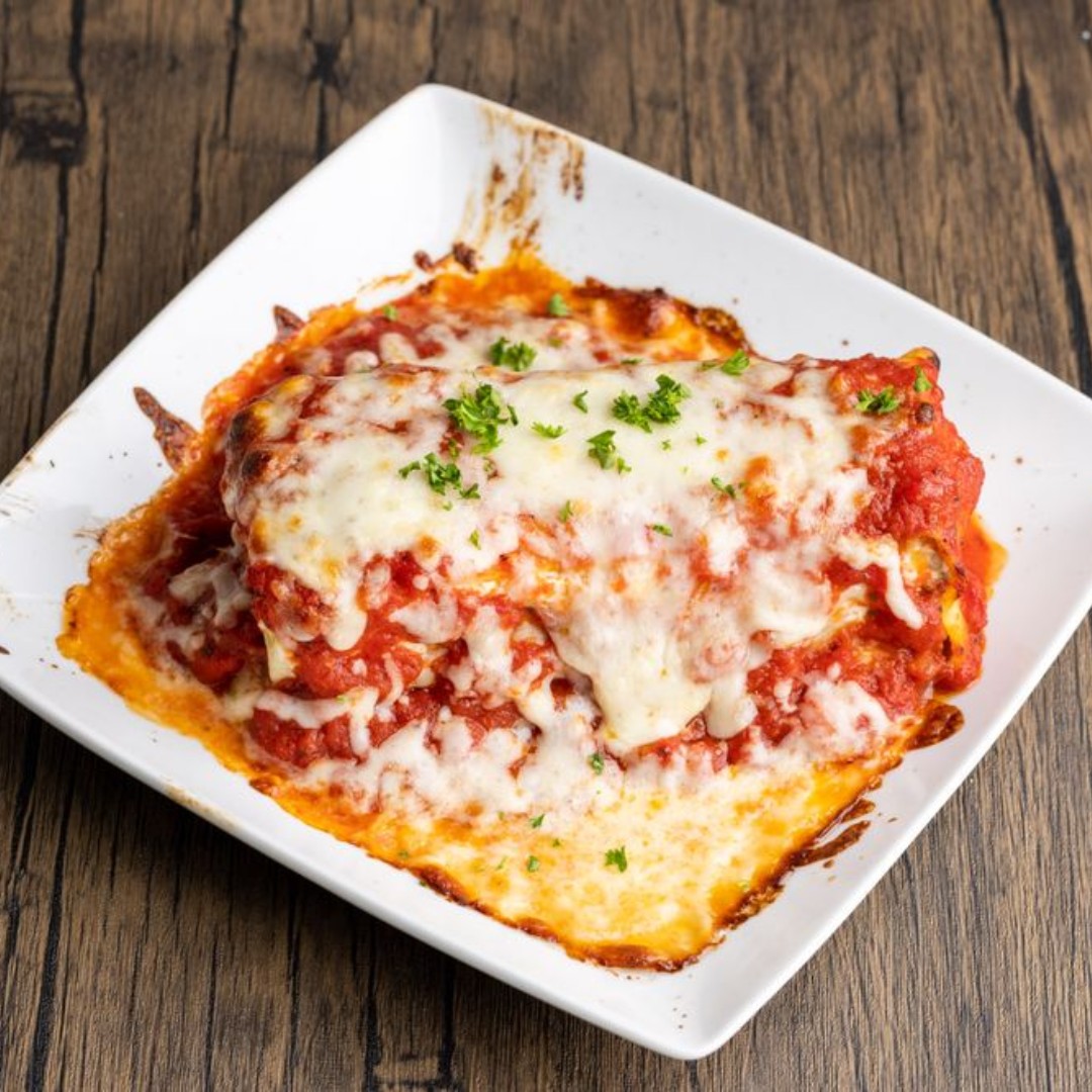 RandysPizzaTri's tweet photo. Don't forget we have pasta options too! 🍝 There's nothing quite like a beefy (pun intended) slice of our Lasagna. 😎
#TriangleRandysPizza https://t.co/HUfr6cJUm9