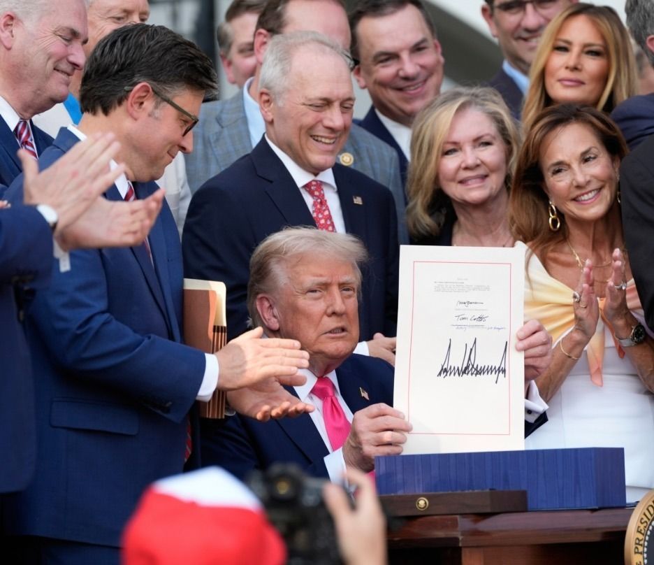 peoplefor's tweet image. Rural hospitals announce they are having to choose between cutting off services for children or cancer patients because of Trump’s Medicaid cuts.