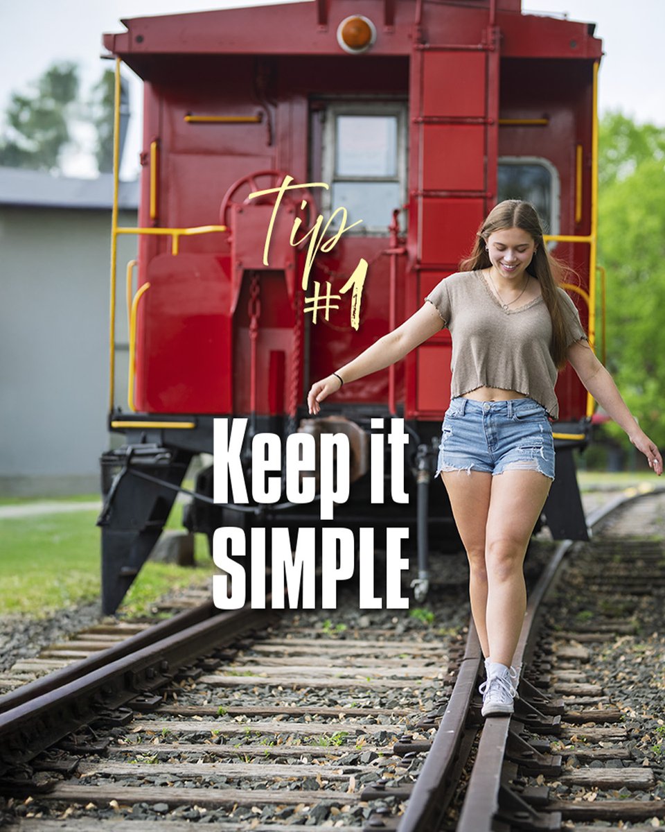 thepixelpro's tweet photo. 🎓 What to wear for your senior portraits?

✨ Keep it simple
👗 Bring variety
🧥 Layer up
👟 Shoes matter
🌟 Just be YOU
Booking Class of 2026 now — let’s make magic.
📸 #SeniorStyle #ClassOf2026 #SeniorPortraits #ThePixelPro https://t.co/zvLEUAeuH1