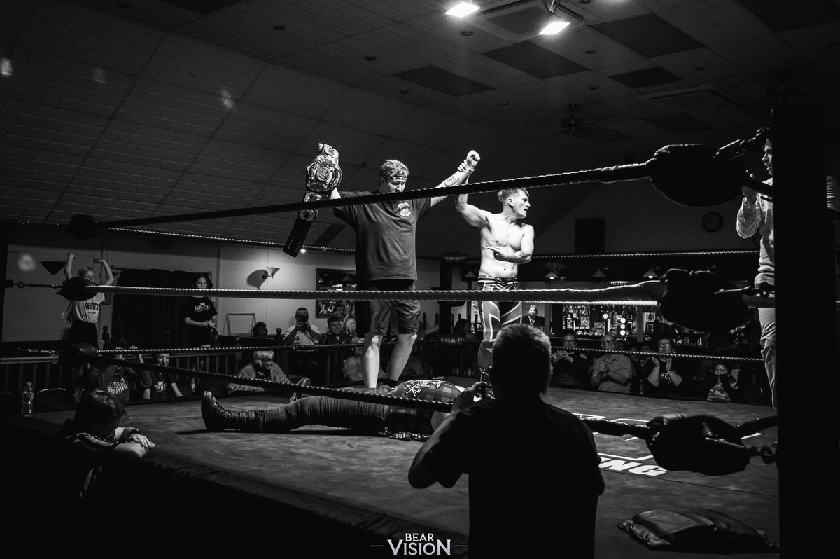 evolutionwres's tweet image. 🖤🐻
A huge thank you to Bear Vision
This past Saturday marked his final time at ringside, as he steps away from the pro wrestling world to prepare for his next chapter—fatherhood.
We’ll miss the Bear
Thank you for everything, Alex. 🐻