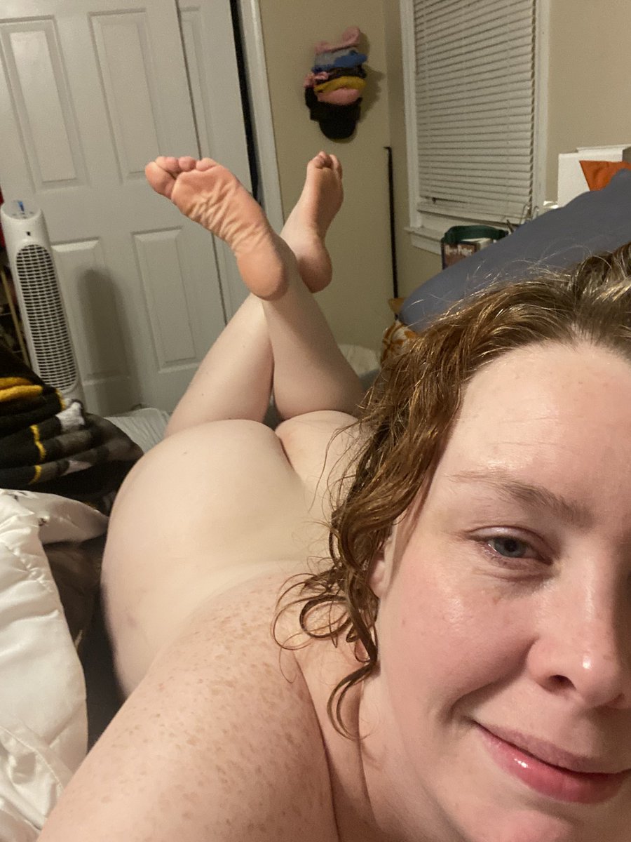 Suns out buns out. I’ve been feeling under the weather for the past few days. Slowing starting to feel better. Start sending for my recovery, simps. Don’t make me tell you again