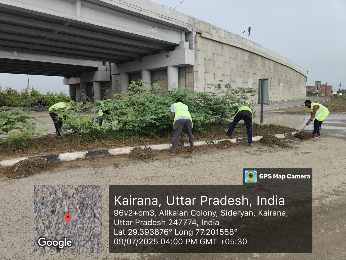 ULB Code- 800642
 #सफ़ाई_अपनाओ_बीमारी_भगाओ 
#कैराना- सफाई अपनाओ बीमारी भगाओ अभियान के अंतर्गत दिनांक 09-07-2025 को नगर पालिका परिषद कैराना के स्वच्छता मित्रों द्वारा शामली रोड, पानीपत रोड/कावड़ मार्ग पर साफ सफाई का कार्य कराया गया।
 #swachhsurvekshan2024kairan #dmshamli <a href="/SBM_UP/">Swachh Bharat Mission, Uttar Pradesh (Urban)</a>
