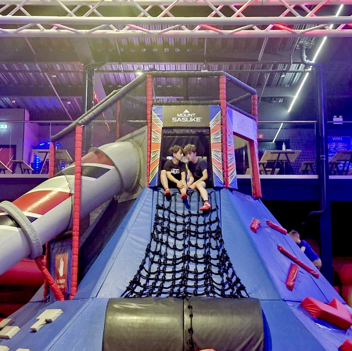 OrielHighSchool's tweet image. The Adrenaline Sports crew had a brilliant Day 1 today @ninjawarrioruk in Guildford 💜💪 #AdrenalineSports #NervesOfSteel #FabDay #AW2025