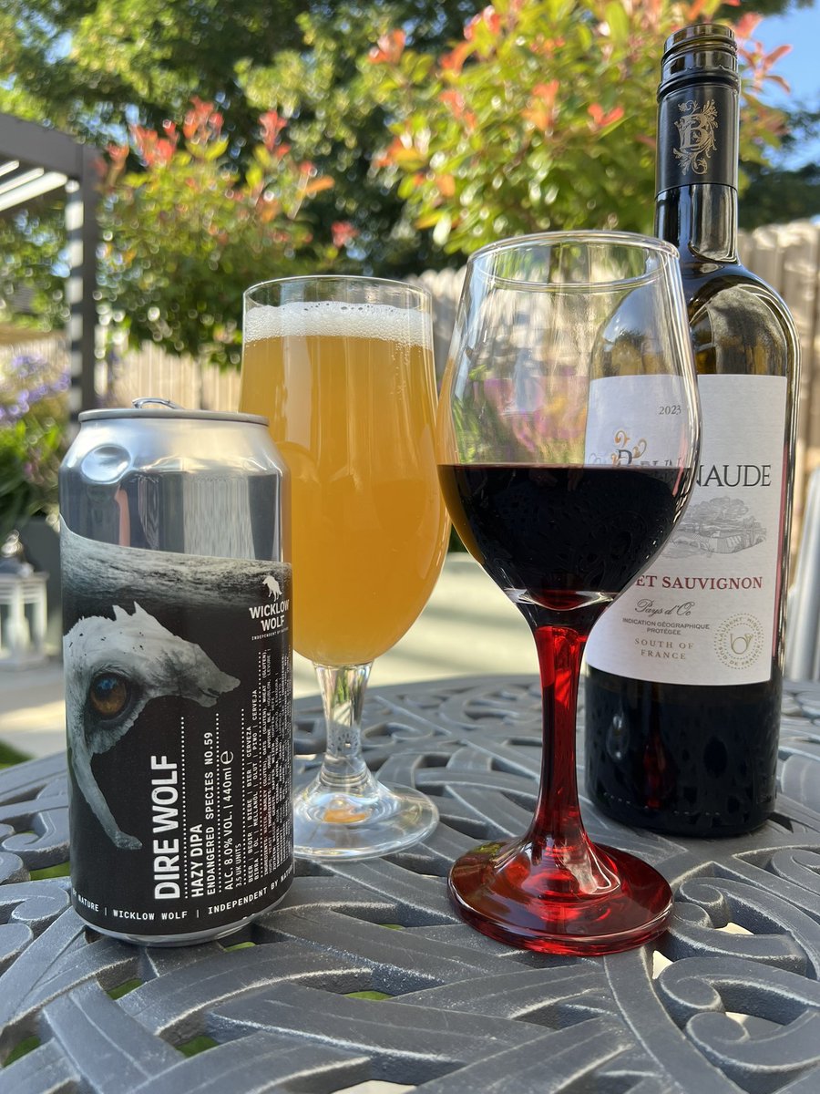 Glorious days call for outdoor drinks. Cheers 🍻🍷#july #gardendrinks