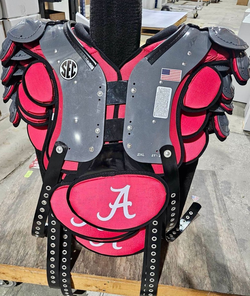 Pro Gear Sports (@progearfb) on Twitter photo Roll Tide!‼️🏈 - <a href="/AlabamaFTBL/">Alabama Football</a>
We couldn't have made it happen without James Luck at <a href="/schuttsports/">Schutt Sports</a>!🙌
<a href="/SEC/">Southeastern Conference</a>
<a href="/UA_Athletics/">Alabama Athletics</a>
<a href="/ProSports_Pads/">ProSportsPads</a>
#KnowTheLogo #FootballEquipment #ShoulderPads #BackPlates #Custom #EquipmentRoom #Upgrade #RollTide #WhereLegendsAreMade #ChampionshipSchool Roll Tide!‼️🏈 - <a href="/AlabamaFTBL/">Alabama Football</a>
We couldn't have made it happen without James Luck at <a href="/schuttsports/">Schutt Sports</a>!🙌
<a href="/SEC/">Southeastern Conference</a>
<a href="/UA_Athletics/">Alabama Athletics</a>
<a href="/ProSports_Pads/">ProSportsPads</a>
#KnowTheLogo #FootballEquipment #ShoulderPads #BackPlates #Custom #EquipmentRoom #Upgrade #RollTide #WhereLegendsAreMade #ChampionshipSchool