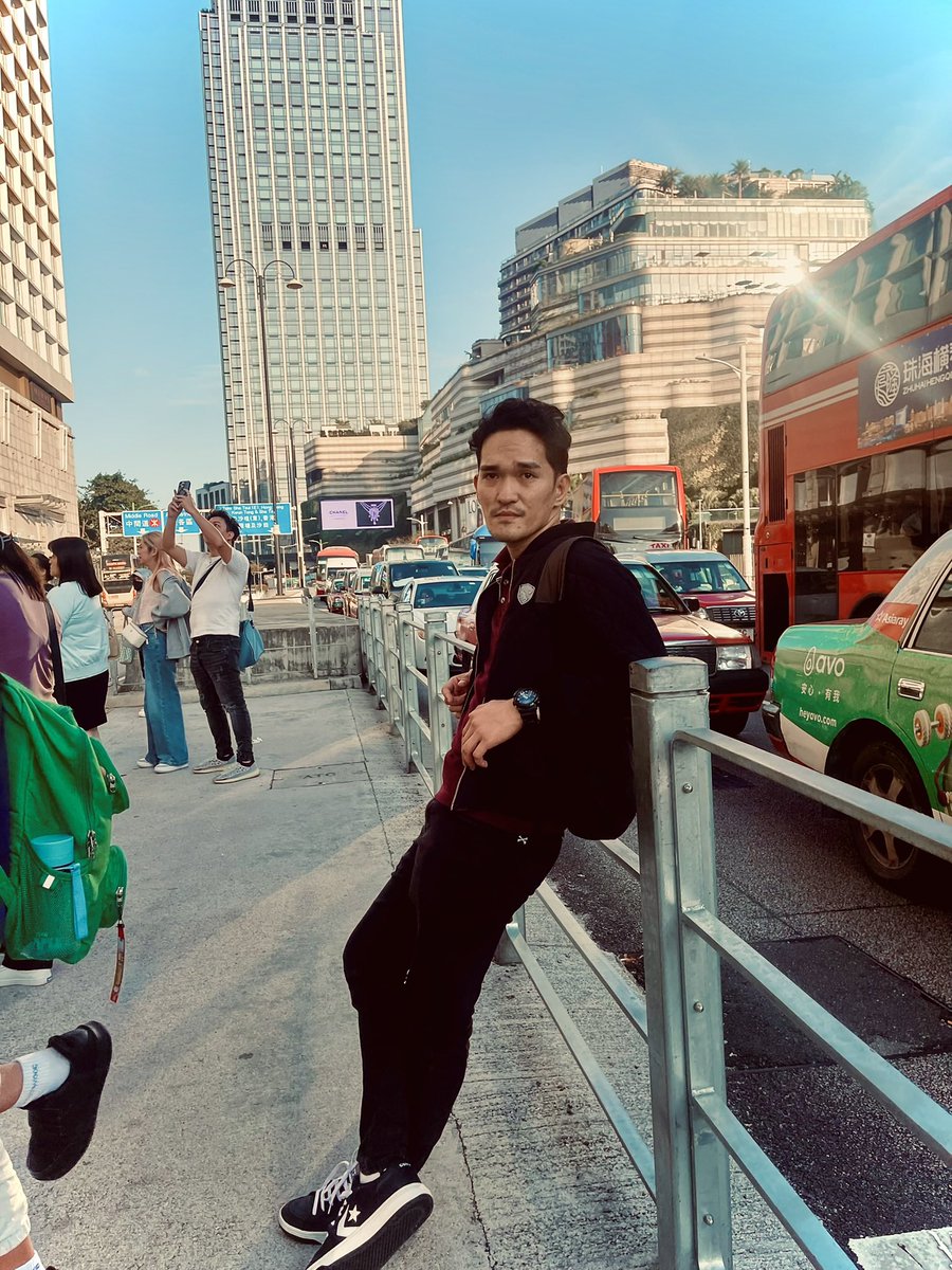 RobertCarl_'s tweet photo. Super Thursday late upload 👌 https://t.co/WkSfNXxcJH