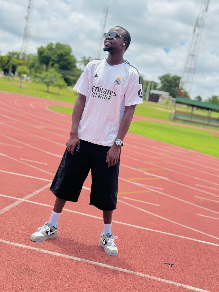 ElBaasity's tweet image. Day 3 ✅

Jersey Day ✅